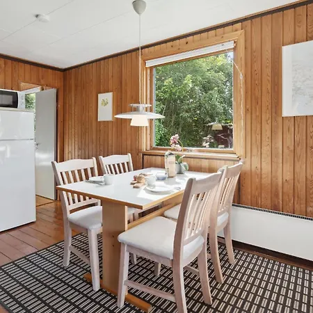2 Bedroom Beautiful In Sydals Holiday home Skovby (Syddanmark)